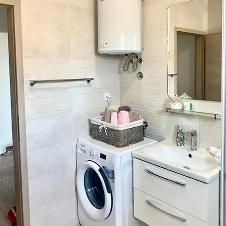 *new Apartment* Petra חוואר
